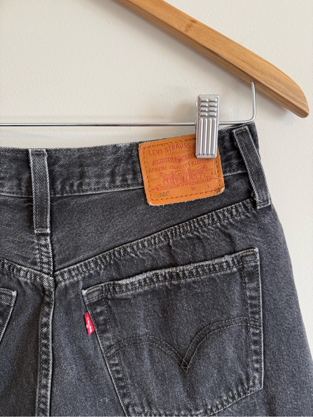 LEVIS 501 SHORTS - Picture 6 of 7